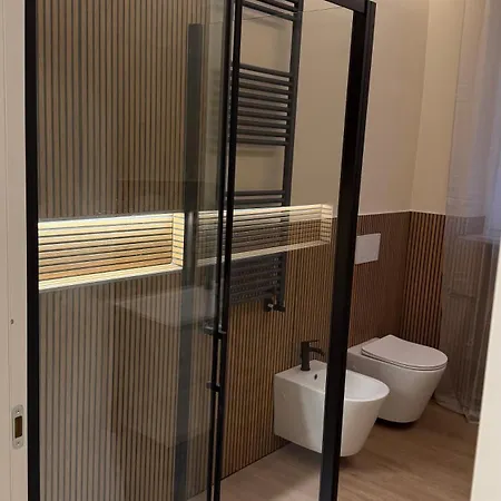 Appartement Milan House 2 *