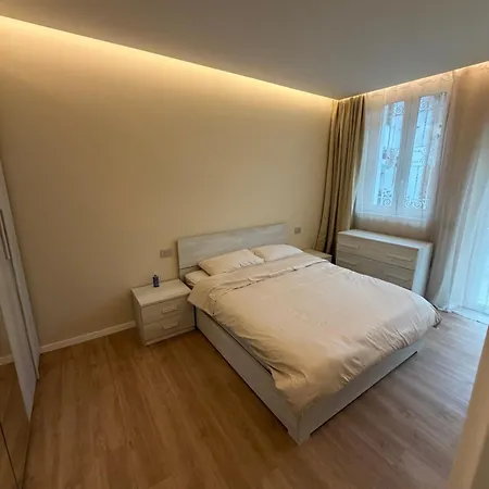 Milan House 2 *